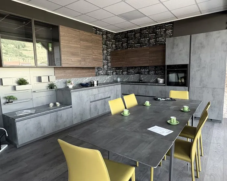 Cucina arredata presso Mobili Castelli a Illasi Verona