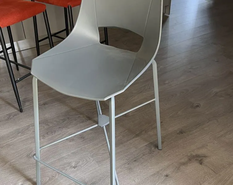 Tavoli e sedie d'arredamento presso Mobili Castelli a Illasi, Verona.