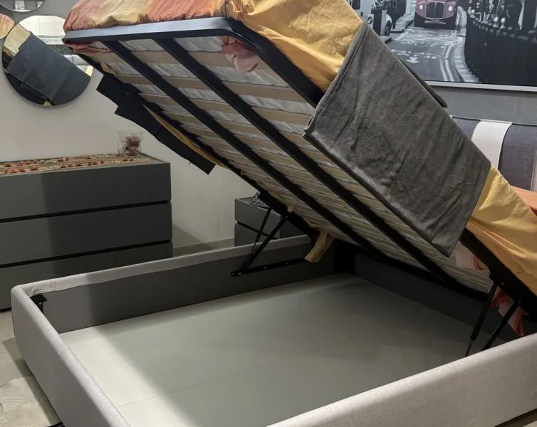 Camera da letto presso Mobili Castelli a Illasi Verona